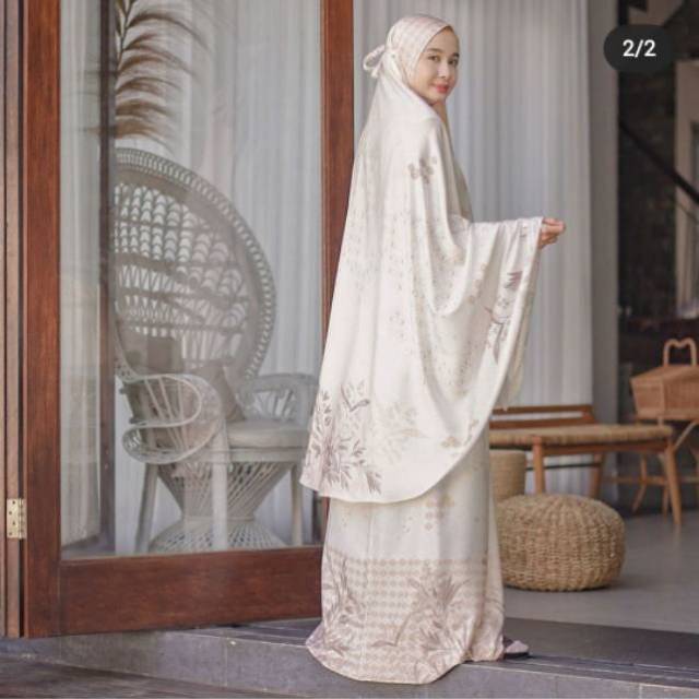 Prayer Set LbyLCB - Mukena L by Laudya Chyntia Bella