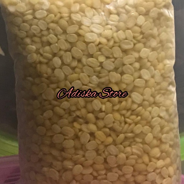 

Kacang Hijau / Kacang Ijo Kupas Gioksan 250gr