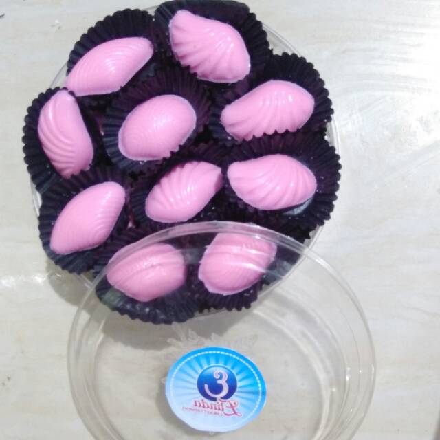 

Cholate kerang coklat praline lebaran idul fitri hari raya