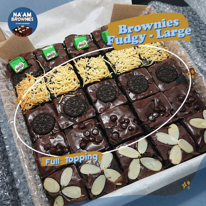 ( NA'AM ) KUE BROWNIES SEKAT PANGGANG DARK COKLAT CUSTOM NAMA 20X20cm ISI  25 POTONG