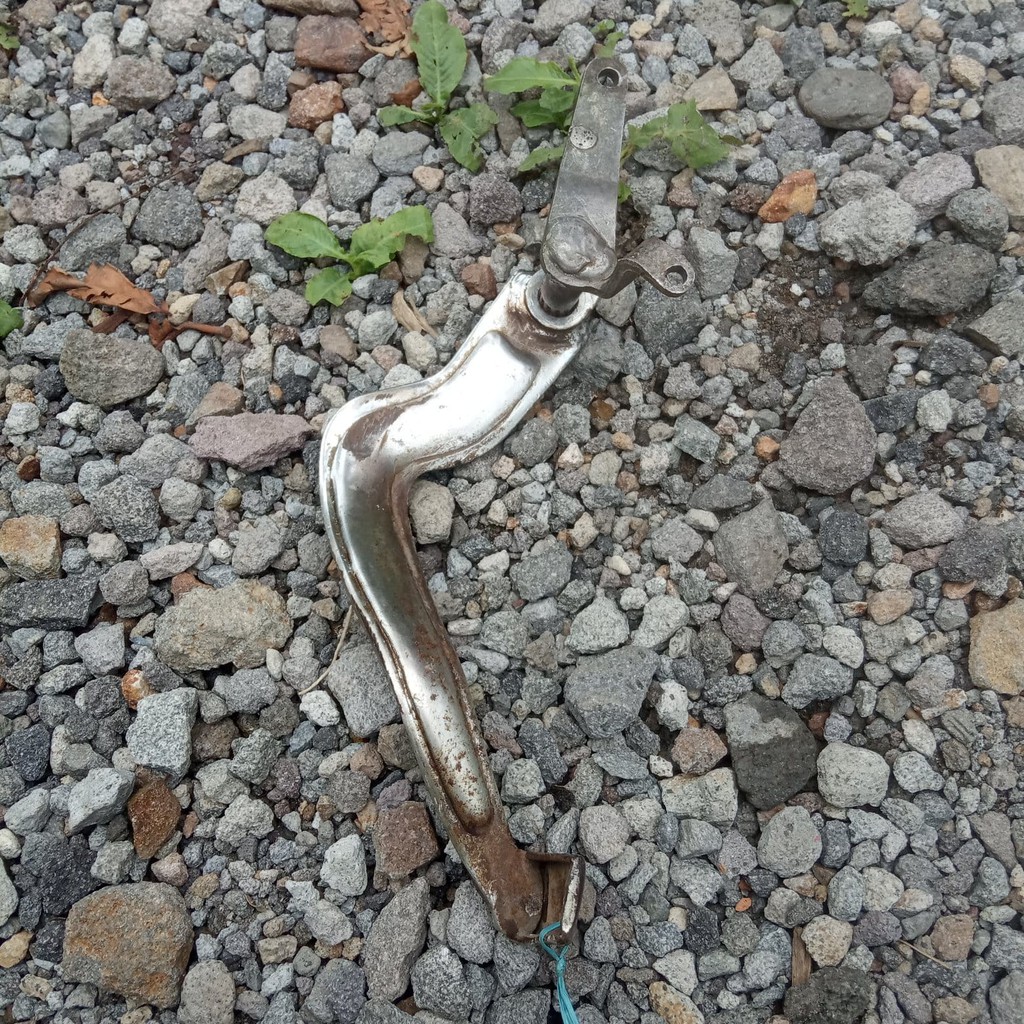 Pedal rem Suzuki Satria 2 tak lumba