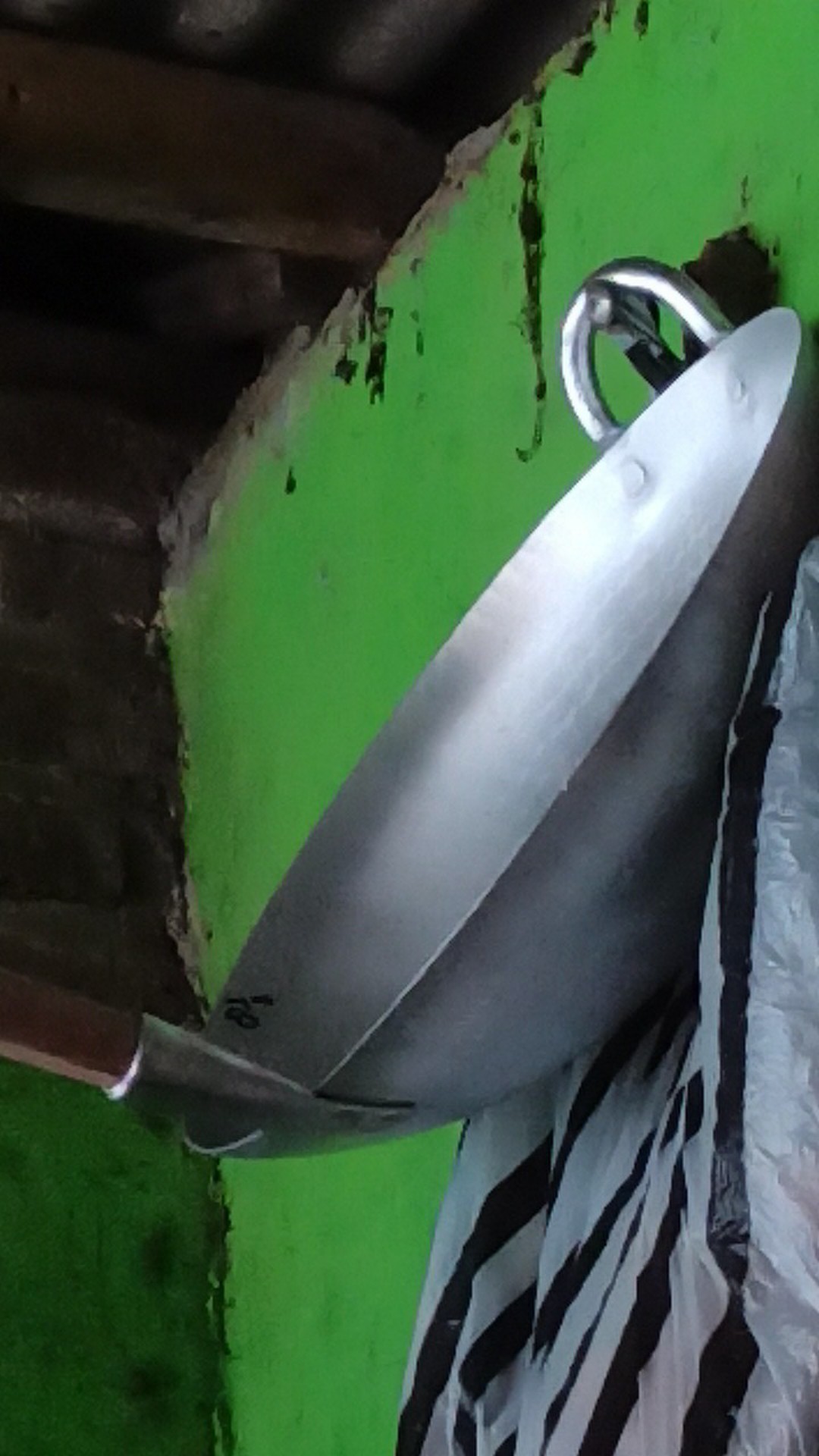 Original Wajan Nasi Goreng Gagang Kayu Diameter 35cm Asli Kab. Garut Tebal Anti Penyok & Lengket.