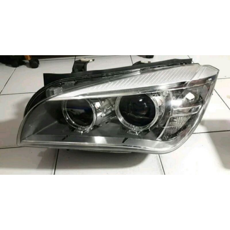 Headlamp BMW X1 2012 kiri