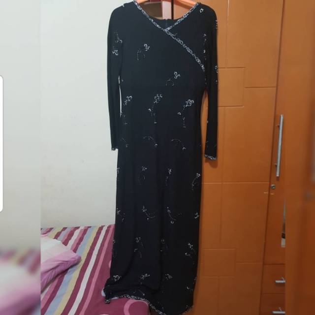 Preloved dress pesta hitam