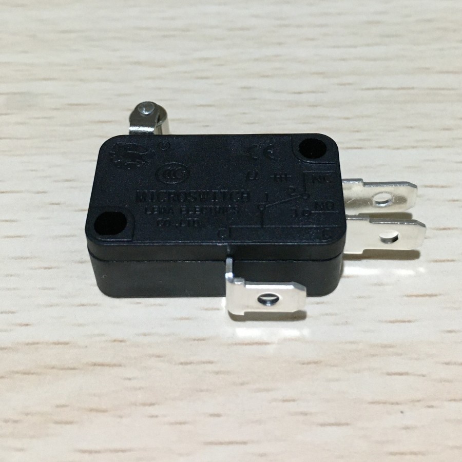 MICRO SWITCH LIMIT PLAT PENDEK RODA MICROSWITCH
