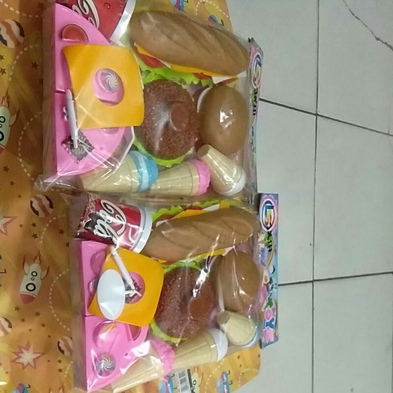 

makanan siap saji mainan anak anak