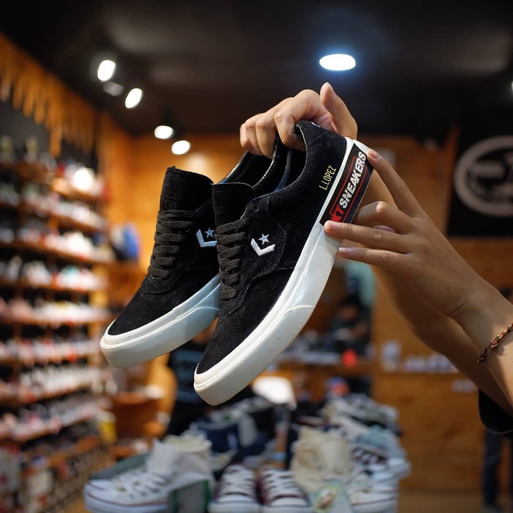 luis lopez converse