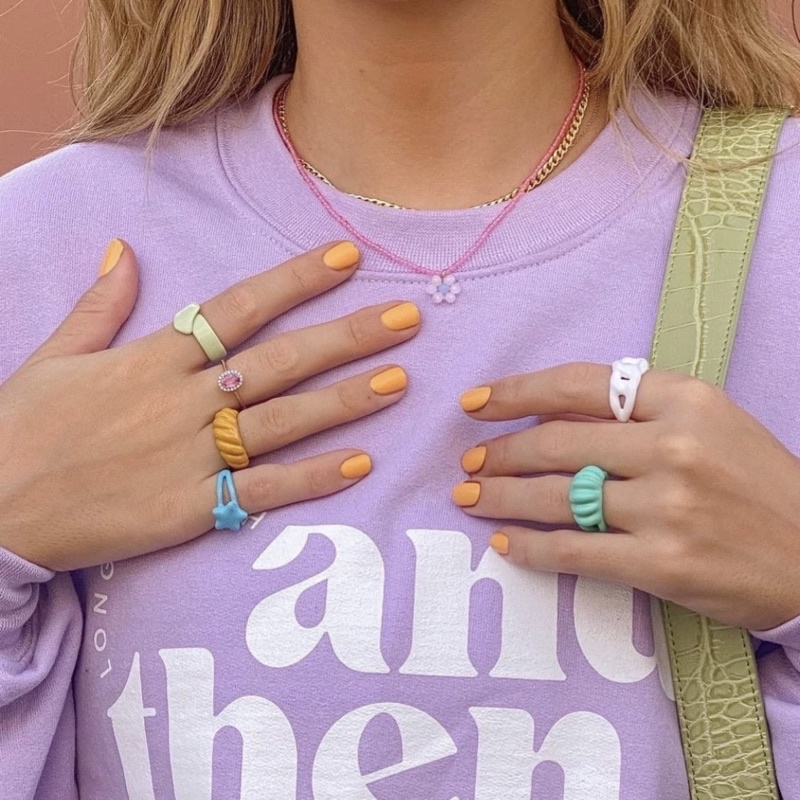 Geometrical bulky statement ring / colorful resin ring