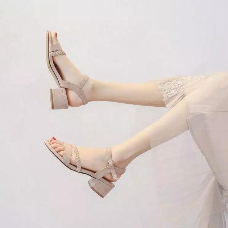 High heels Wanita 3cm Kep Tali Belakang SA95
