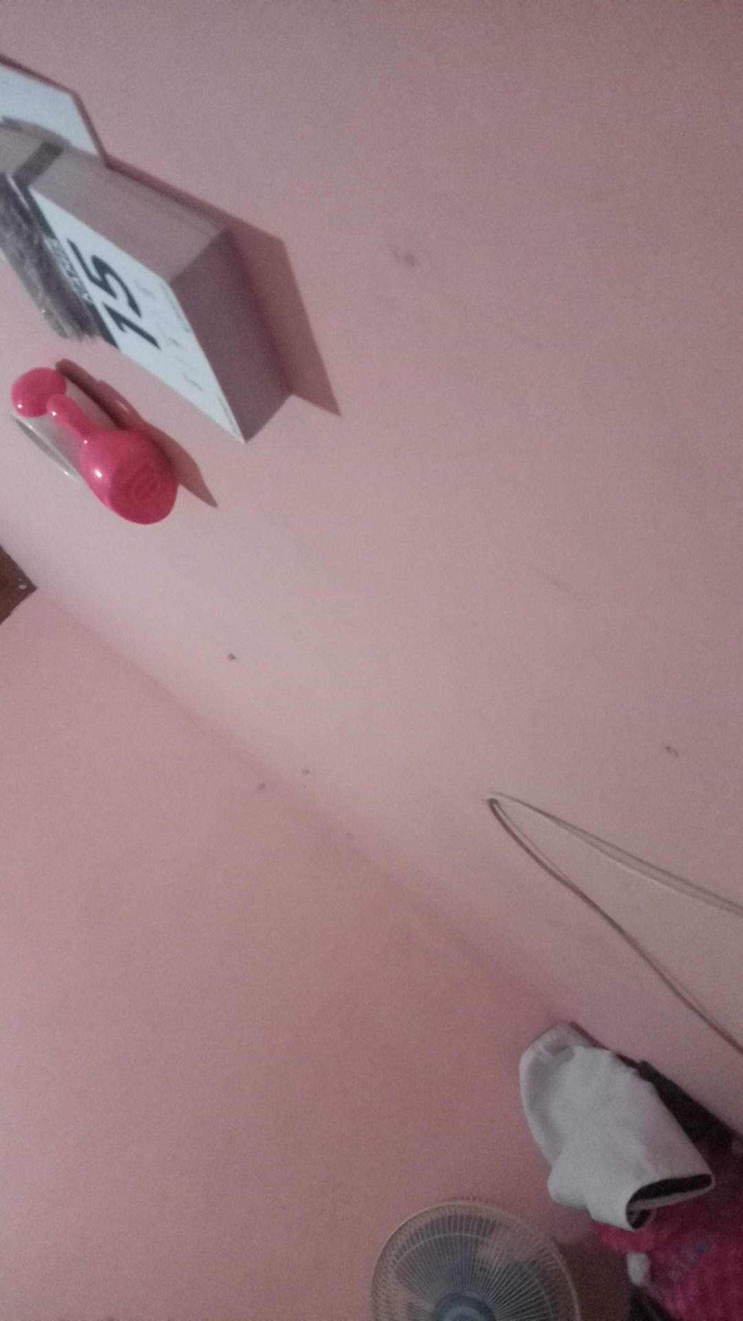 Mystyle Daun Rambat Juntai Bunga Plastik 90x9 Pcs Hias Artifisial Dekorasi Dinding Daun Rambat