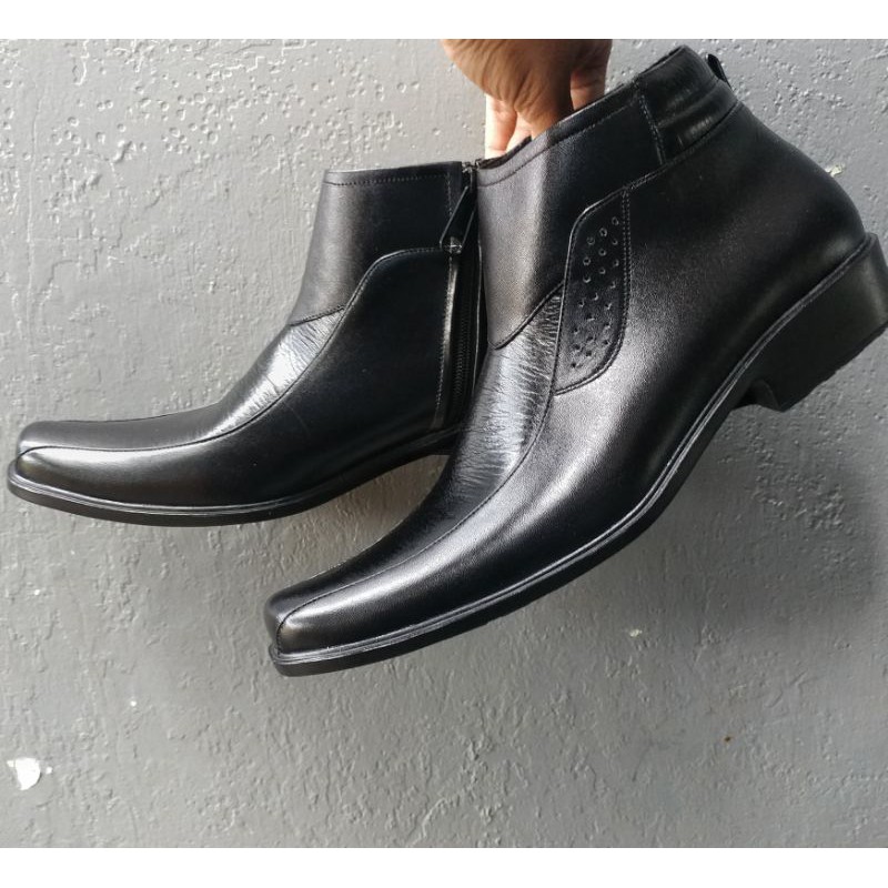 Kickers Sepatu Pantofel Boots Kulit Asli Pria Formal PDH Elegan Murah Kode Z.8