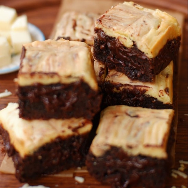 

Fudgy choco cheese brownies