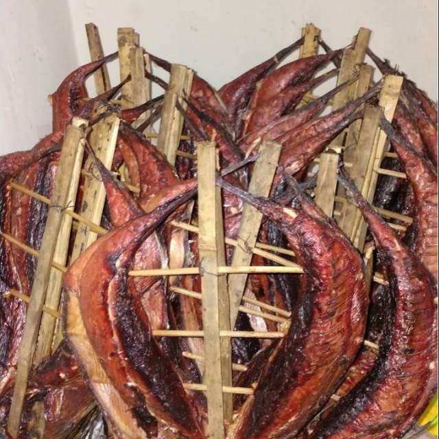 

Ikang cakalang 1kg (ikan asap)