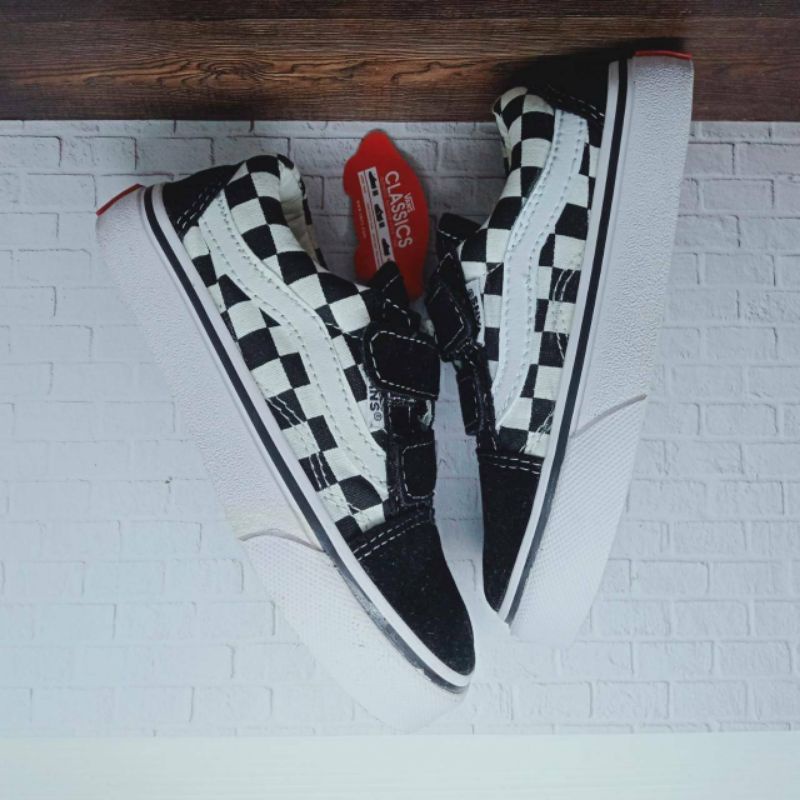 Sepatu Anak Vans Old Skool Checkerboard