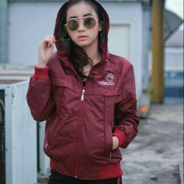 Jaket parasut wanita .model terbaru