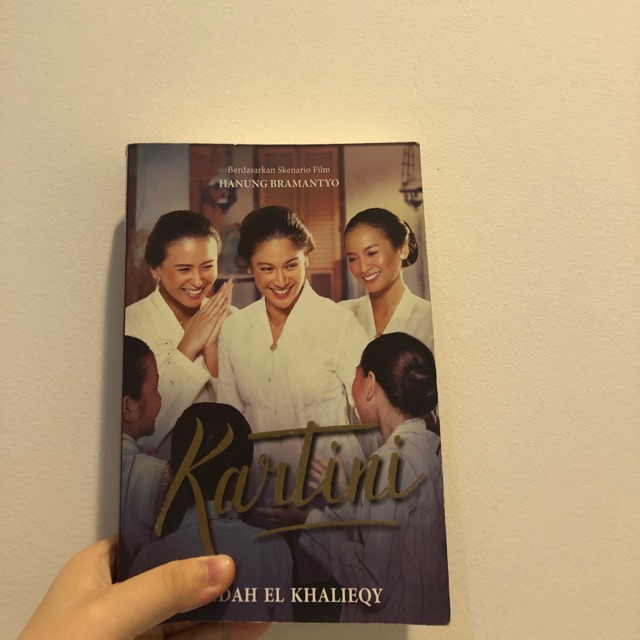 Novel kartini  berdasarkan  skenario Hanung bramantyo