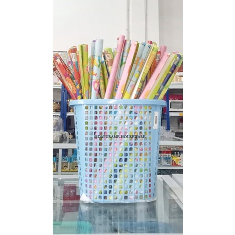 

KERTAS KADO BERAGAM MOTIF