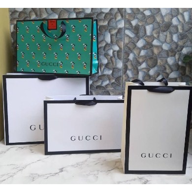 

Paperbag Gucci Shopping Bag Branded Pembungkus Hadiah Kado Gift Wrapping 2B1