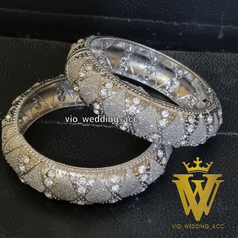 Gelang pengantin (kiri&amp;kanan)