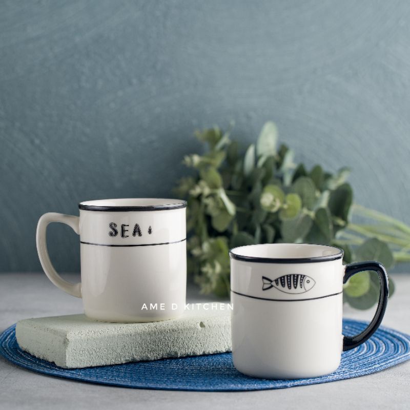 Mug bijian keramik putih lis biru motif ikan