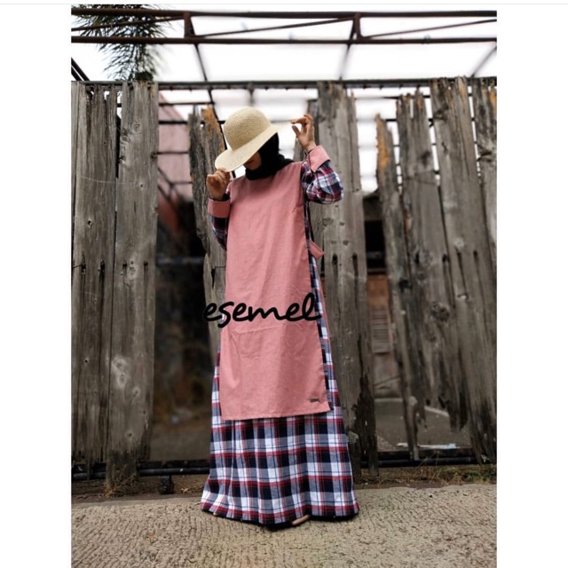 Esemel Dress Rompi Pink
