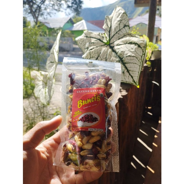 

kacang merah atau buncis olahan khas sembalun .