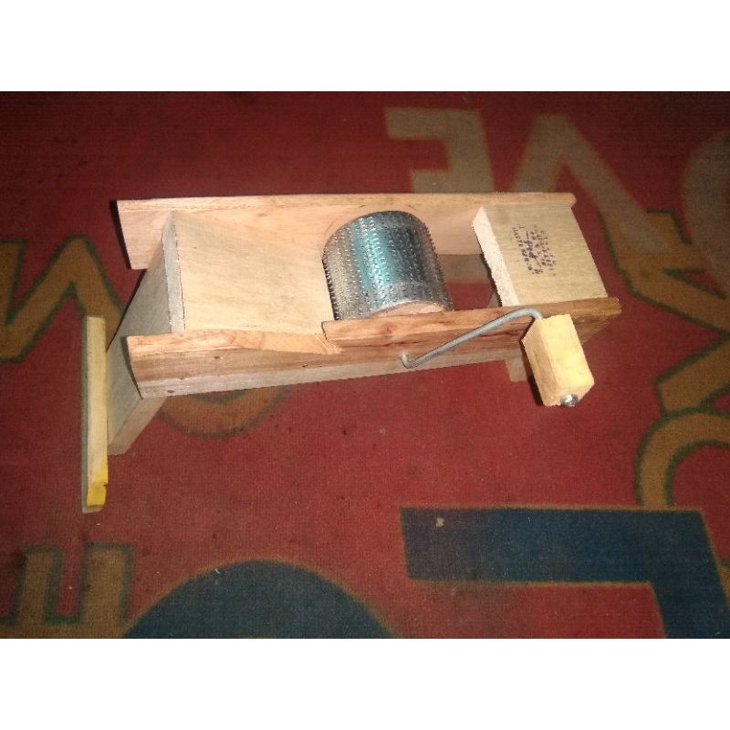 gilingan atau parutan kelapa dan ketela manual hemat slalu untung