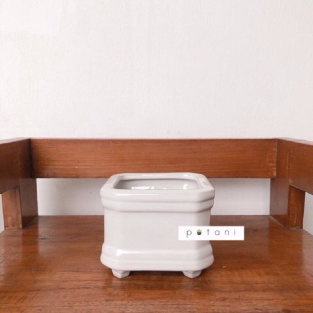 pot keramik putih kotak - A187