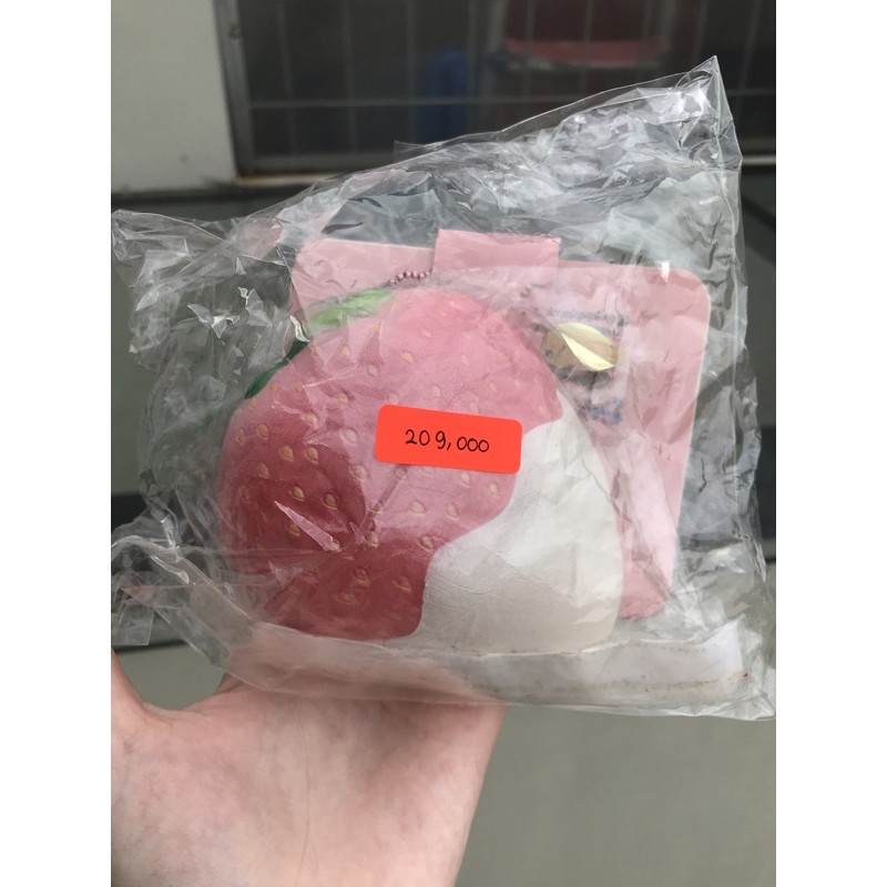 

FLASHSALE puni maru jumbo strawberry