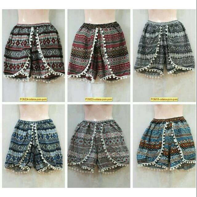 Celana pendek pom2 Bali