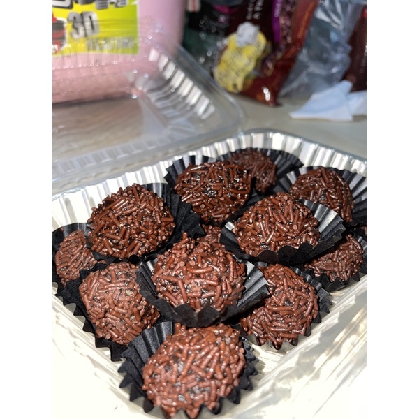 

Kue Chocoball / Bola cokelat