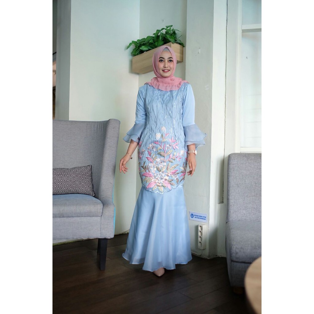  MODEL  KEBAYA WISUDA  KEBAYA MODERN BAJU  WISUDA  KEBAYA 