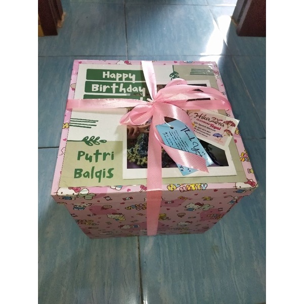 

Surprise Box / Explosion Box / Kado Kejutan / Hadiah Snack