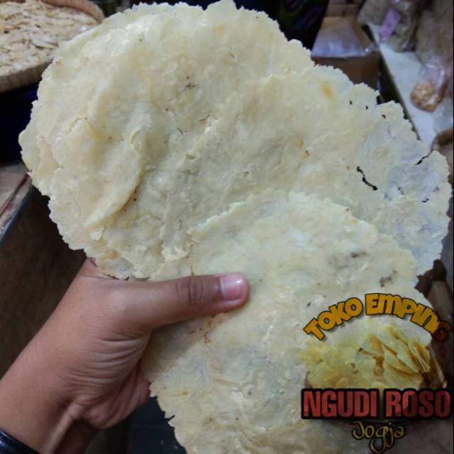 

EMPING MELINJO BESAR LIPAT KHAS BANTUL JOGJA