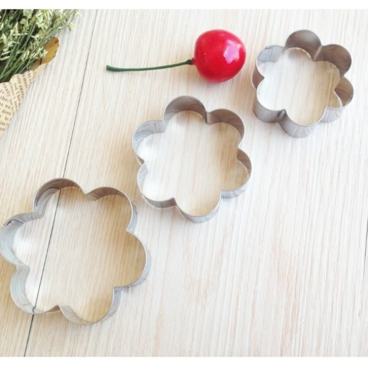 Cetakan Kue Kering / Cookie Cutter Bahan Stainless 12pcs