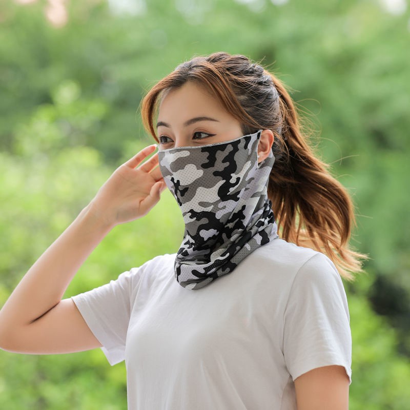 Tabir Surya Masker Pria dan Wanita Musim Panas Kamuflase Masker Outdoor Naik Telinga Gantung Es Sutra Syal Lengan Memancing Masker Bernapas Pelindung Wajah