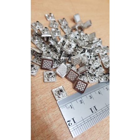 Kancing Jepret/Kancing Cetek untuk Baju