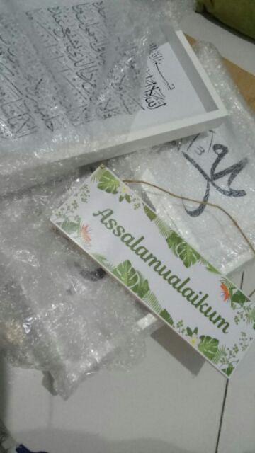 Hiasan Pajangan Dinding Wooden Poster Papan Rumah Assalamulaikum Tropical