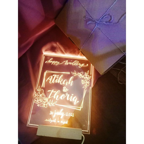 

kado ulang tahun wedding engagement unik acrilic acrylic akrilik led
