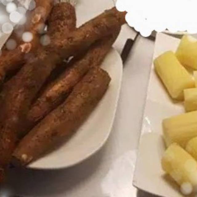 

Singkong mentah ada,singkong siap goreng jg ada