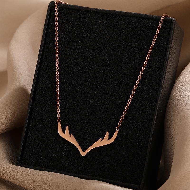 kalung titanium tanduk rusa cantik asli stainless steel diamonde new