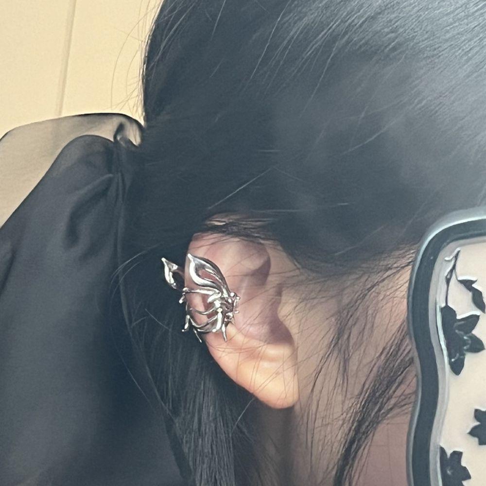 Anting Klip Kupu-Kupu Agustina Kreatif Simple Tindik Palsu Gadis Zircon Untuk Wanita Anting Gaya Korea