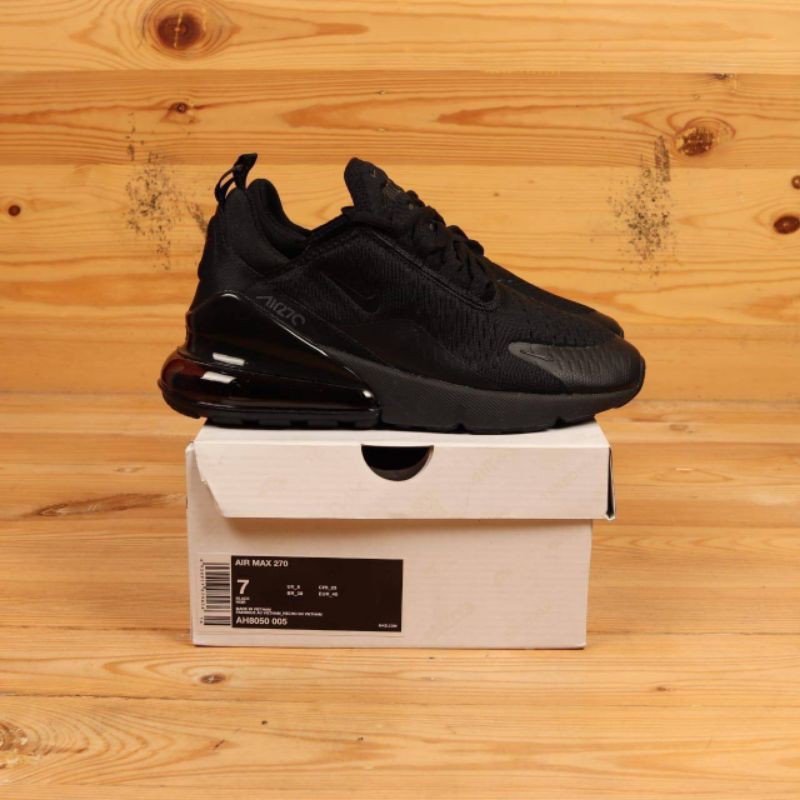 SEPATU PRIA NIKE AIR MAX 270 FULL BLACK