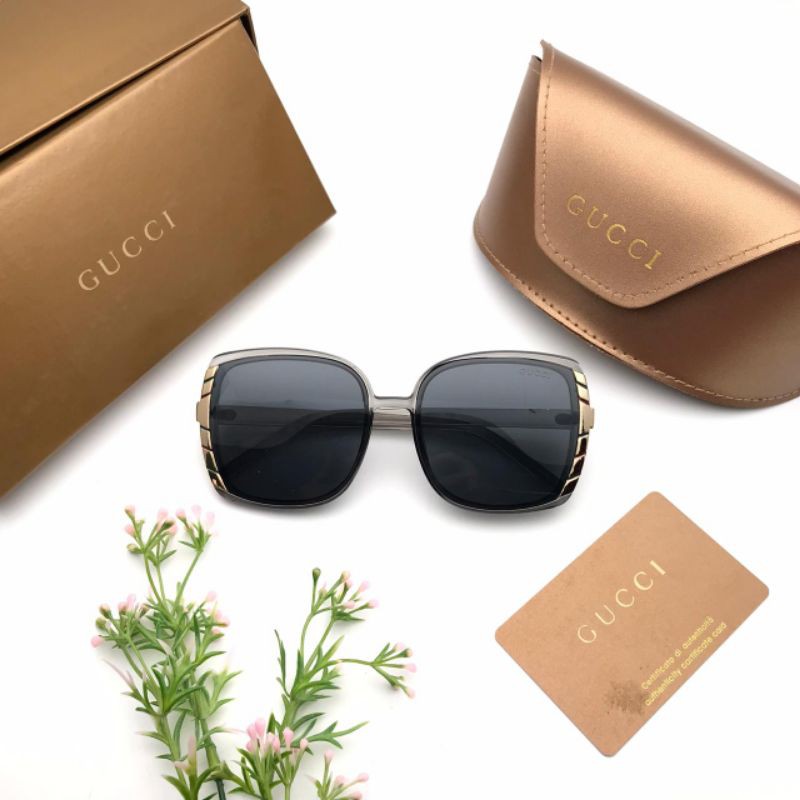 Sunglasses Gucci