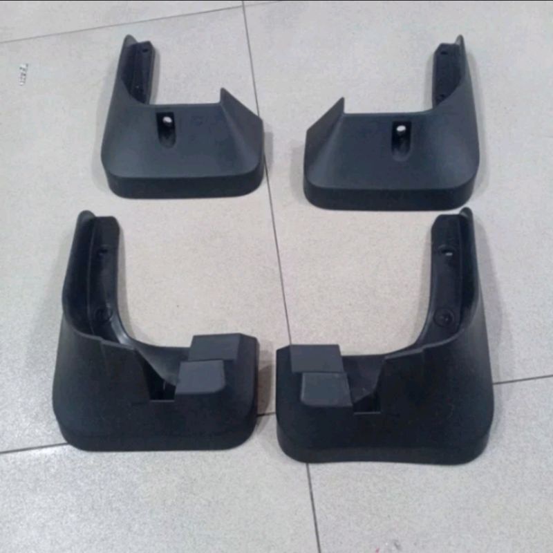 mud guard/ alas lumpur Xenia sporty 2016-2018