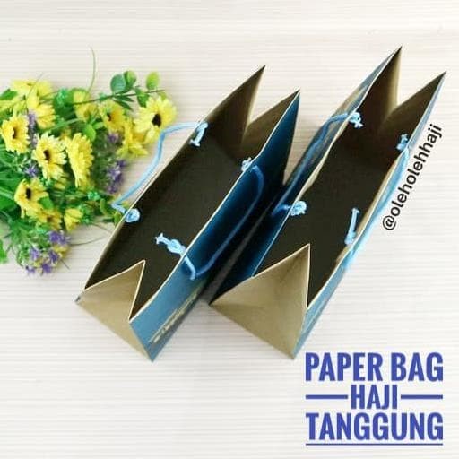 

(TERLARIS) Paperbag/Tas Kertas Ukuran Tanggung/Tas Souvenir/Oleh Oleh Haji Umroh
