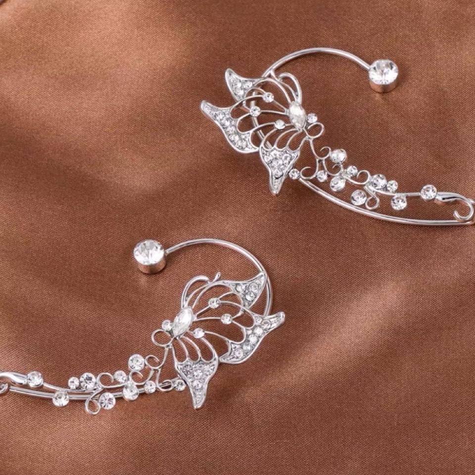 Anting Klip Desain Sayap Kupu-Kupu Hollow Hias Kristal Berlian Imitasi Gaya Korea Untuk Wanita