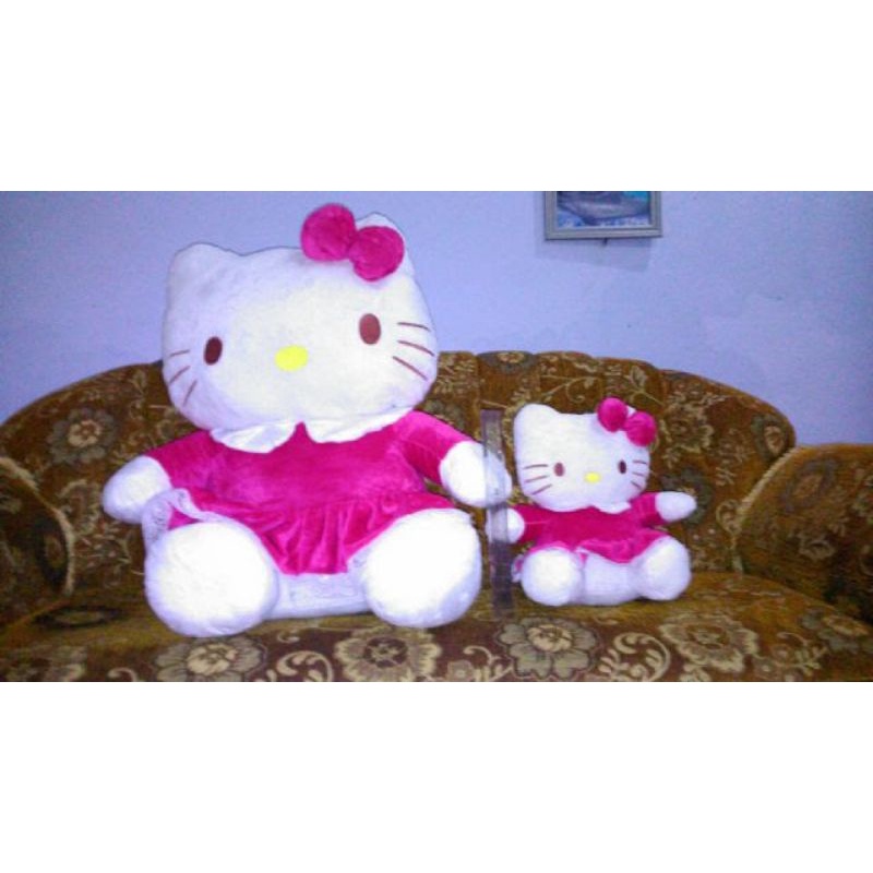 Boneka Hello Kitty jumbo