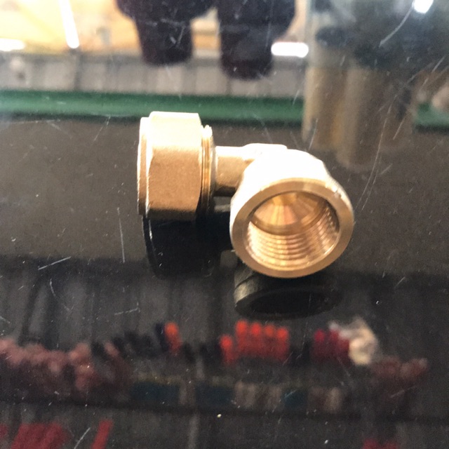 Keni drat dalam pipa air panas 1/2” kuningan