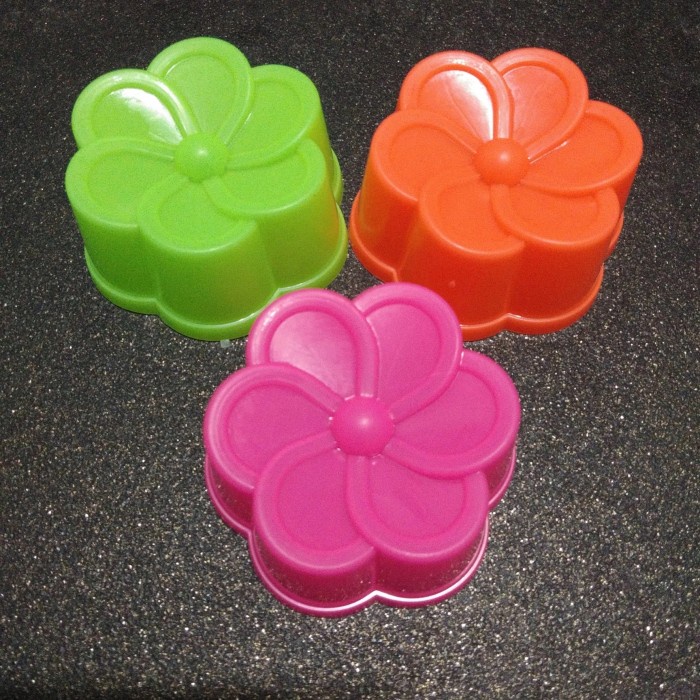 cetakan kue putu ayu puding jelly bentuk bunga